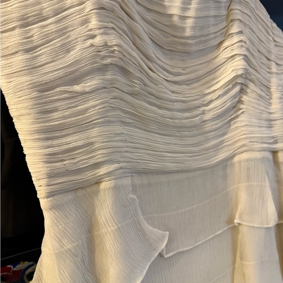 BCBG winter white tiered corset dress - Picture 3 of 16
